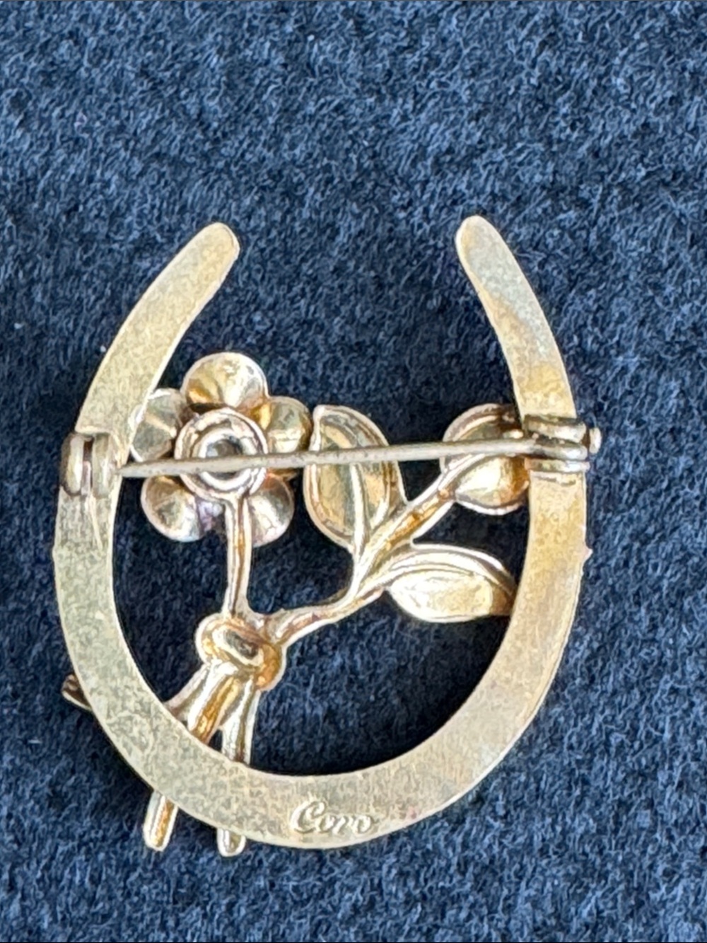 VTG Signed Coro Horseshoe Brooch  - Gold Tone w/Faux Pearls & Blue Rhinestones - Picture 3 of 5